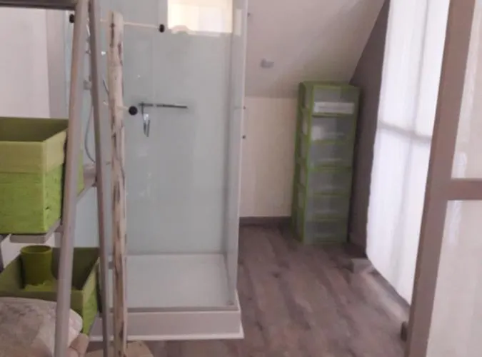 Independant Avec Piscine Couverte