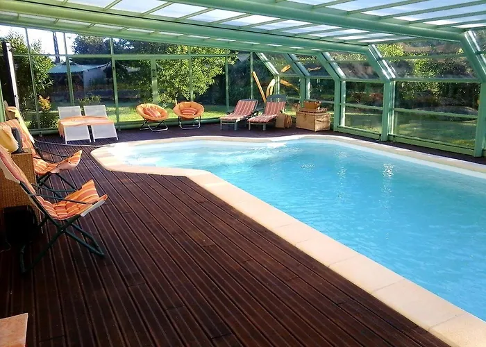 Independant Avec Piscine Couverte Ferienhaus *