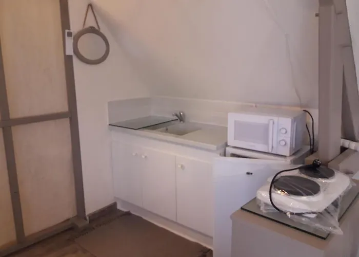 Independant Avec Piscine Couverte Ferienhaus Coulaines